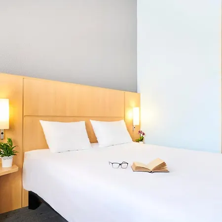 Ibis 3* Grandate
