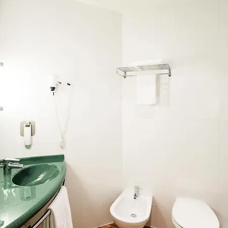 Ibis 3* Grandate