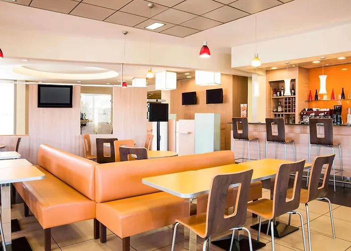 Ibis Hotel 3*