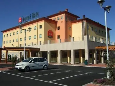 Ibis 3* Грандате
