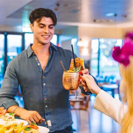 アイビス コモ 3*