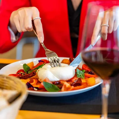 ホテル アイビス コモ 3*