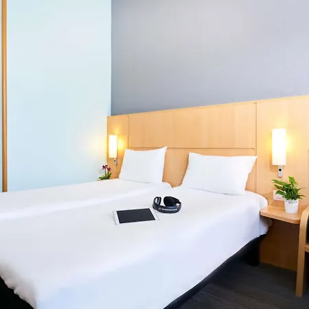 Ibis 3* Grandate